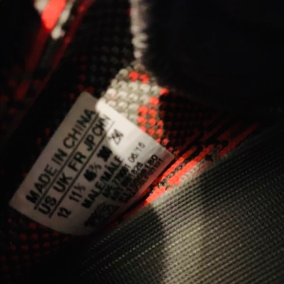 Size 12 Yeezys - Picture 8 of 8